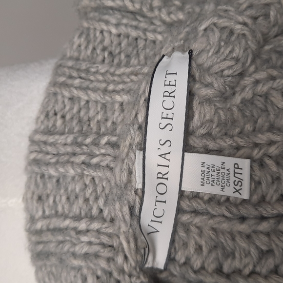 Victoria Secret Gray and Yellow Mock Turtleneck Shaker Knit Sweater, Size XS - Picture 6 of 6